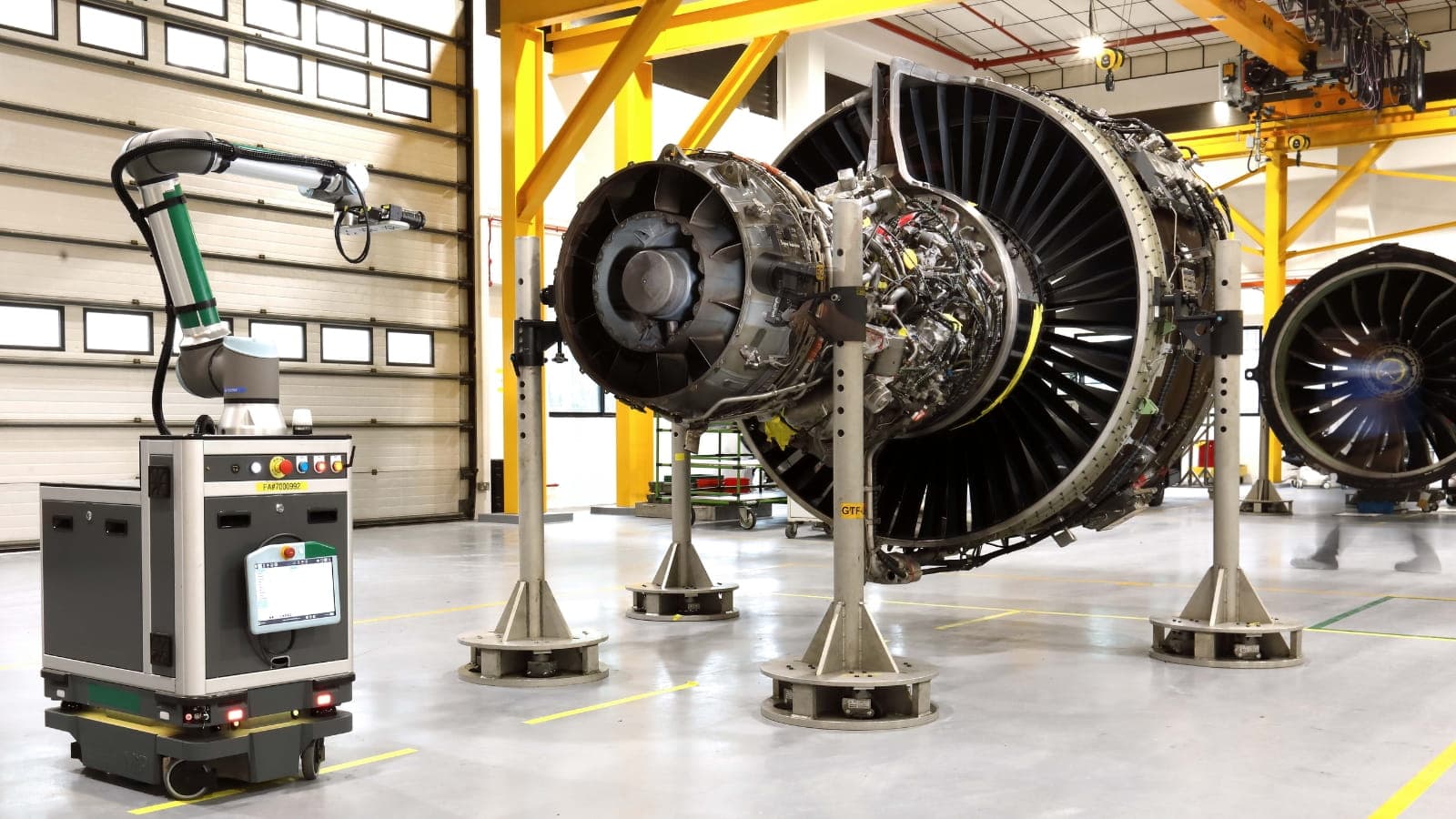 PW1400G Series engine inspection
